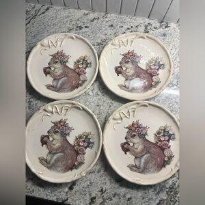 4 Pc Natures Home Squirrel Floral Microwave / Dishwasher Safe Dinner Plates Set